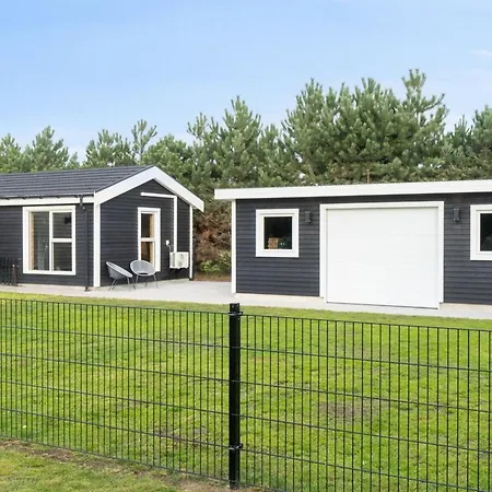 Amdi - 1-3km From The Sea By Interhome
