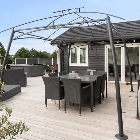 Amdi - 1-3km From The Sea By Interhome Holiday home