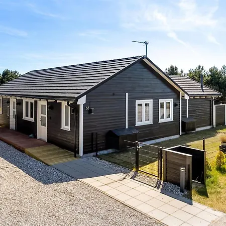 Amdi - 1-3km From The Sea By Interhome