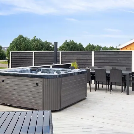 Amdi - 1-3km From The Sea By Interhome Semesterbostad Bøtø By